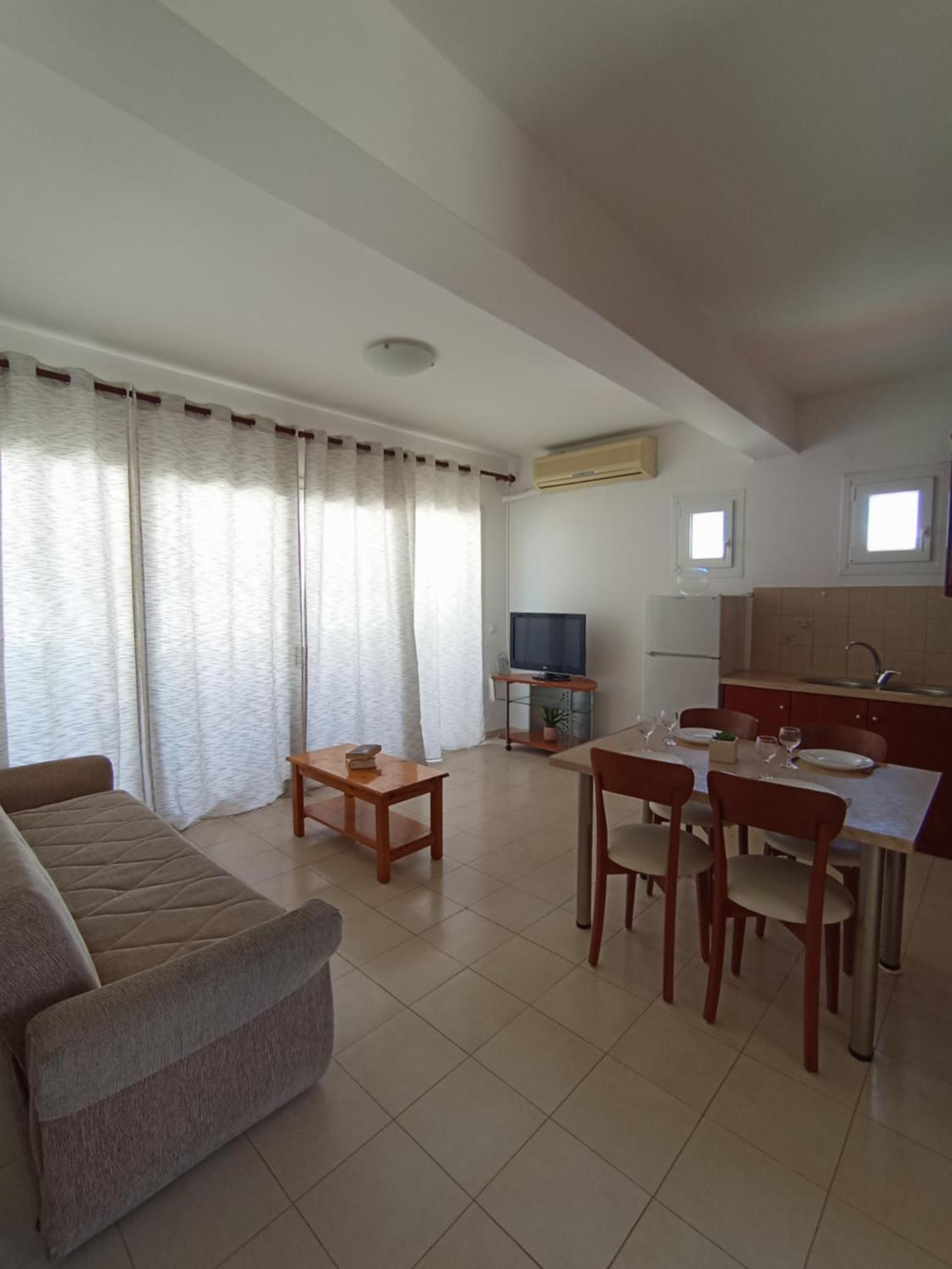 Artemis Beach Studios Kalamaki  Oda fotoğraf