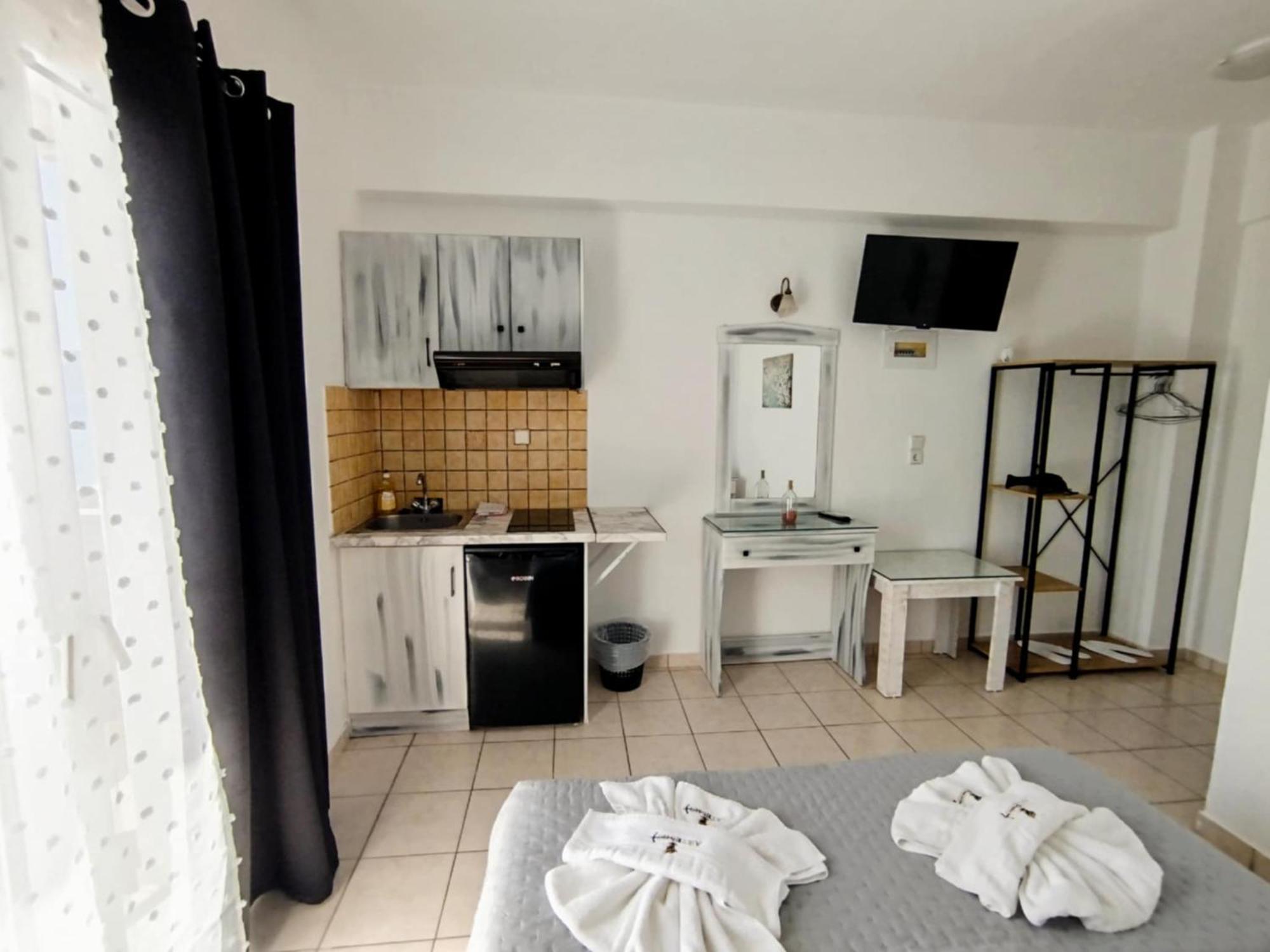 Artemis Beach Studios Kalamaki  Dış mekan fotoğraf